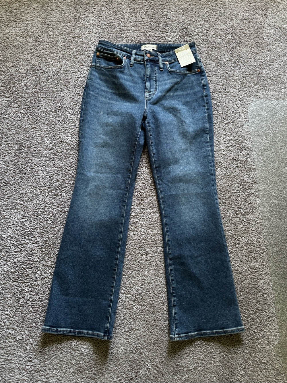 NWT Madewell Curvy Kick Out Jeans